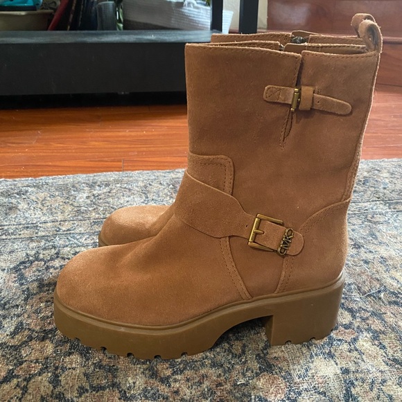 Michael Michael Kors Perry Brown Suede Boot Size - Main Image